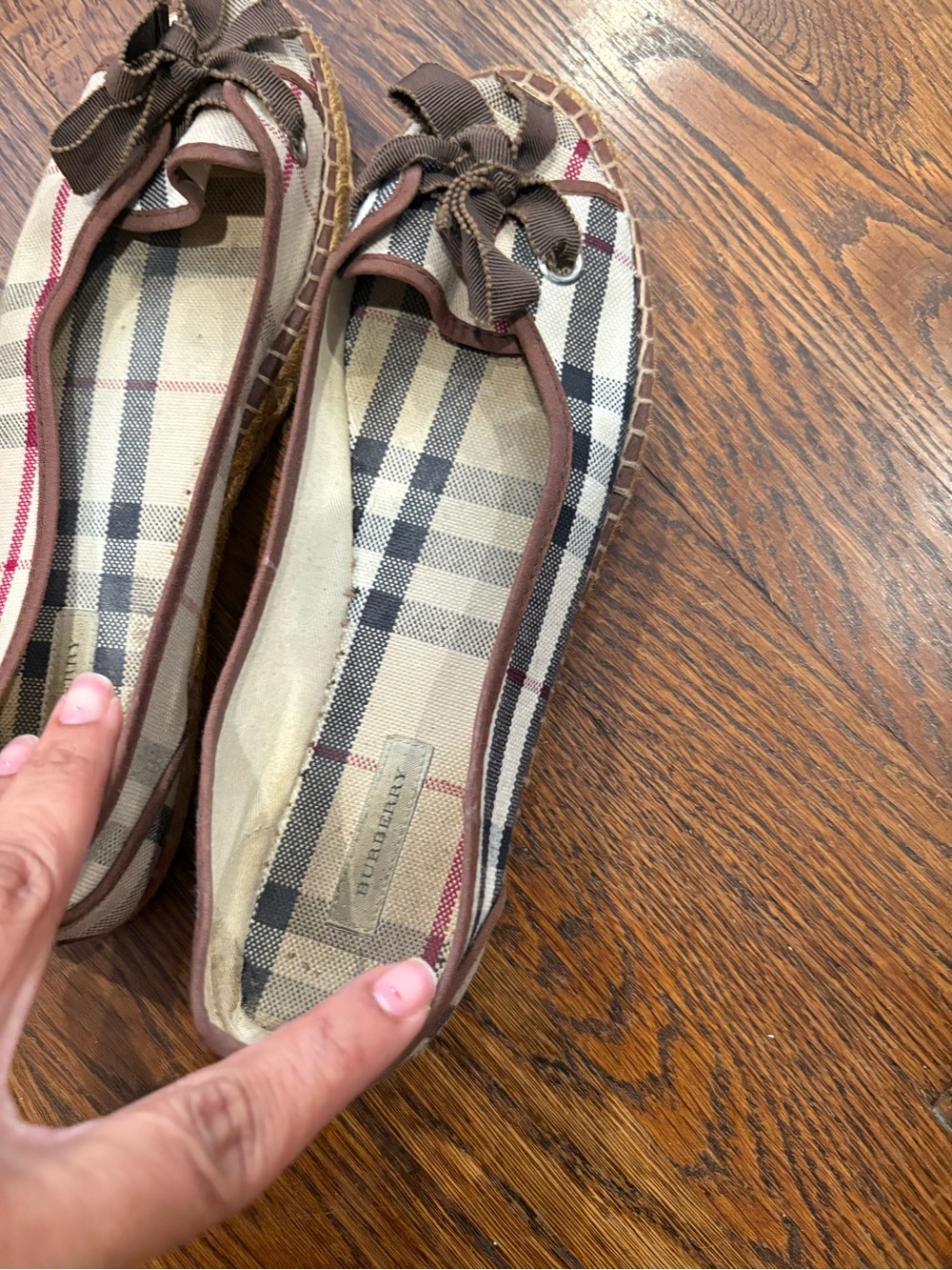 Burberry Beige Plaid Espadrille Flats with Brown Bow Trim - Picture 7 of 7